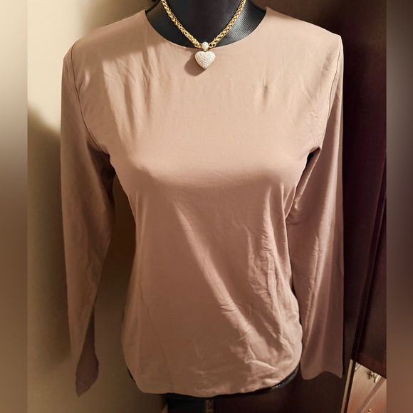 NWOT Frank & Oak Smoothing Contour Top - Picture 3 of 7